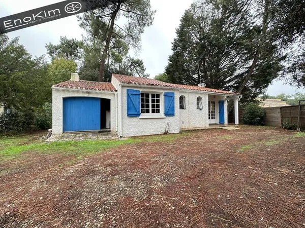 JARD-SUR-MER Maison à rénover sur 1 324 m2 de terrain avec