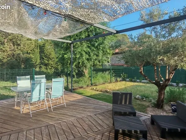 Maison récente dans beau village proche de Montpellier