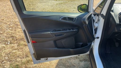 Ford B-MAX 1.0 EcoBoost 100 - Trend – 2017 – 90207 km – Essence – Boîte Manuelle — photo 29