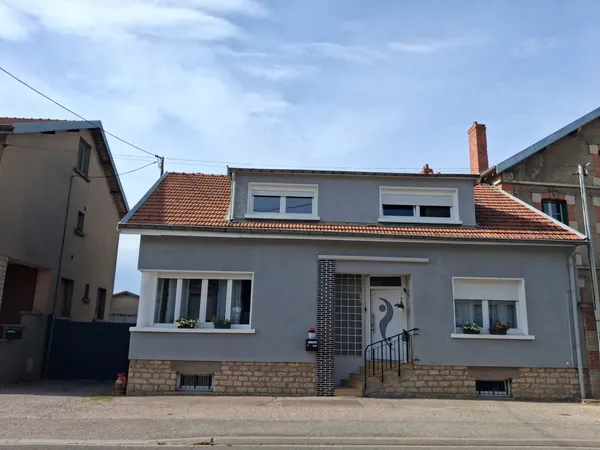 Maison rénovée PLAIN PIED F5 DE 110 M2 JARDIN TERRASSE