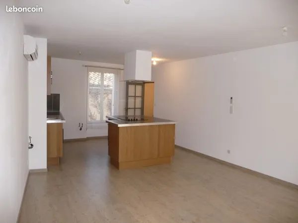 Maison centre village t4 80 m2