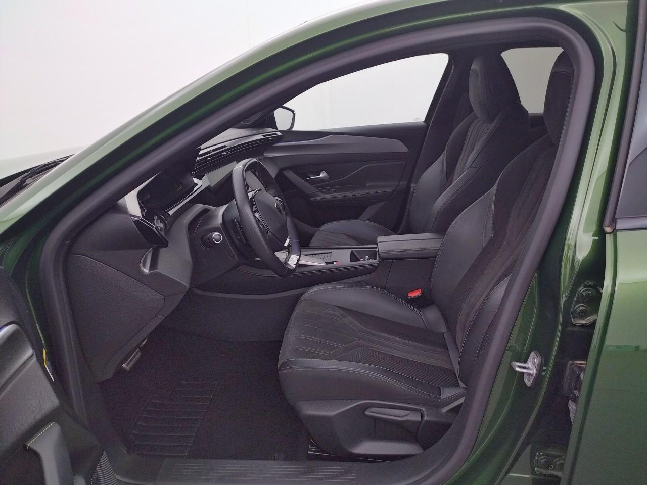 Peugeot 308 phev 180 e-eat8 gt — photo 10