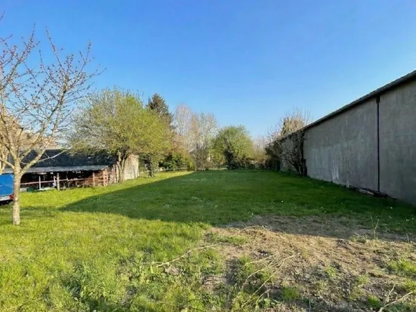 Terrain à bâtir de 0 pièces principales