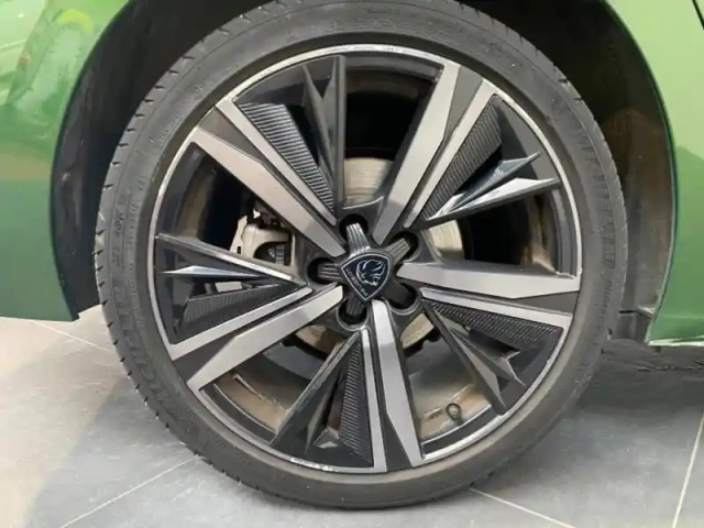 Peugeot 308 1.2 130 s&amp;s gt pack eat8 alcantara / camera 360 / toit pano — photo 7