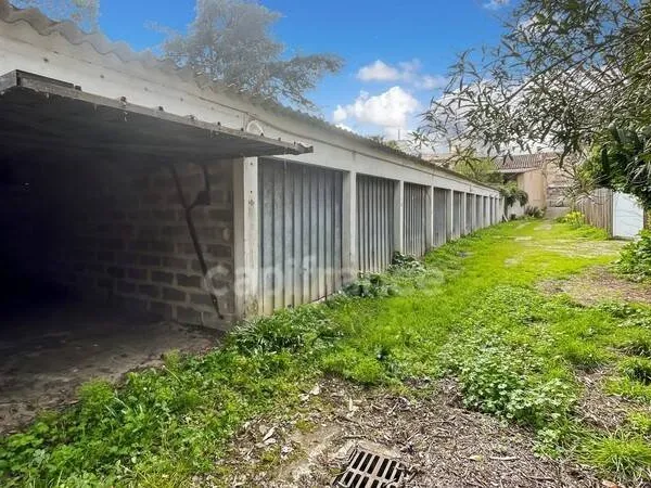 Parking 11 m²