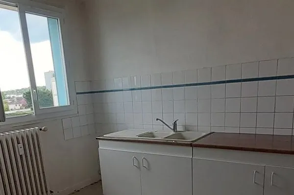F3 lumineux 65 m² — balcon, parking, sécurisé — 460 /mois