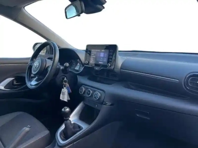 Toyota Yaris 120 vvt-i dynamic 5p my22 — photo 9