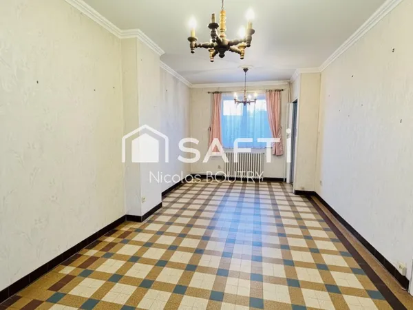 Maison semi-individuelle avec garage, sous-sol et jardin - Bohain-en-Vermandois