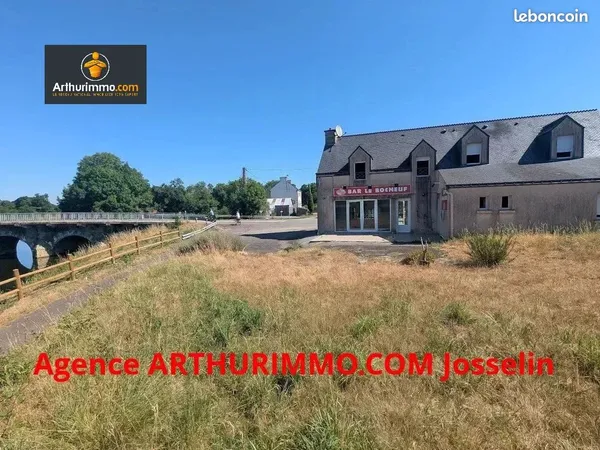 Local commercial 198 m² Forges de Lanouée