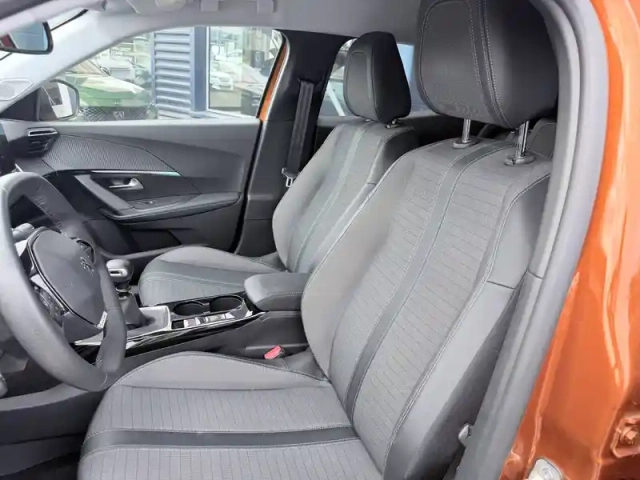 Peugeot 2008 puretech 100 s&amp;s bvm6 — photo 12