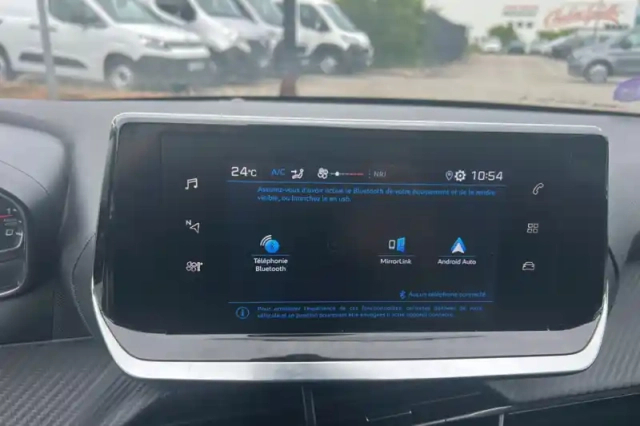 Peugeot 208 puretech 100 s&amp;s bvm6 — photo 21