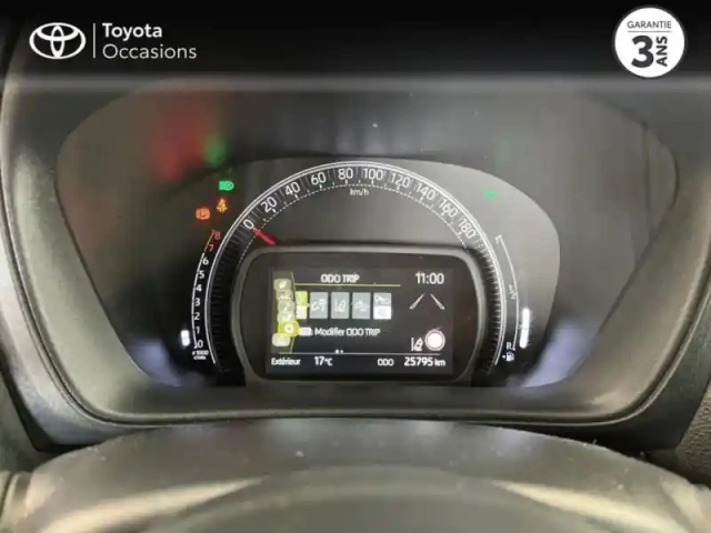 Toyota Aygo x 1.0 vvt-i 72ch design — photo 14