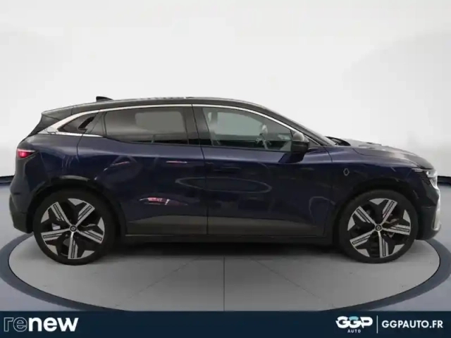 Renault Megane e-tech electric ev60 220ch iconic super charge -c — photo 96