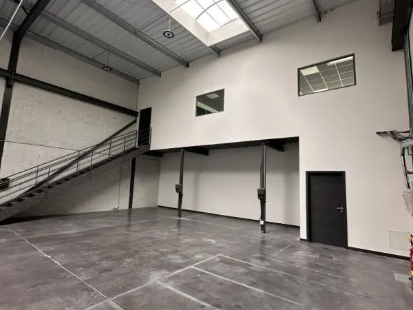 Local d’activité et entrepôt Location Colomiers  650m² 5750€
