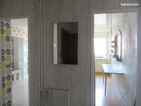 Appartement- 4 pièces -88 m² + cave et garage - centre ville de Chambéry