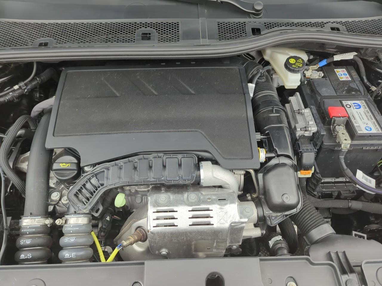 Opel Corsa 1.2 turbo 100 ch edition — photo 16
