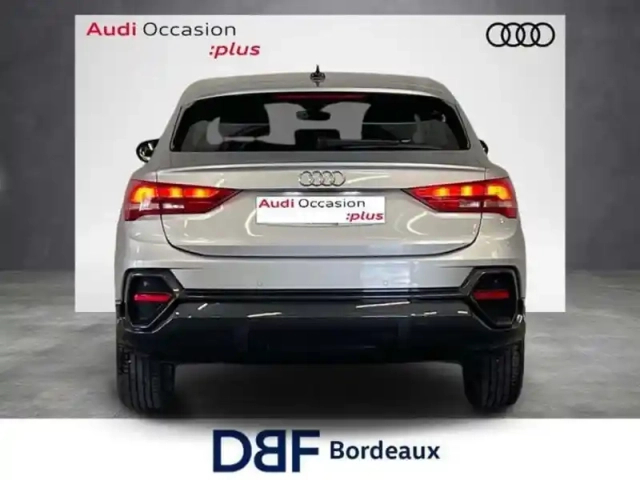Audi Q3 35 tfsi 150 ch s tronic 7 design — photo 14