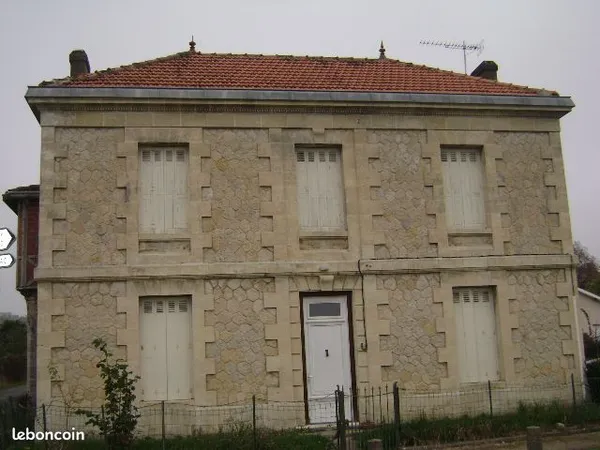 Maison à louer à RIONS , proche de CADILLAC/Gne - 3410 -