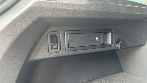 Volkswagen Tiguan 2.0 TDI 150 S-Tronic7 - IQ Drive – 2020 – 111950 km – Diesel – Boîte Automatique — photo 48