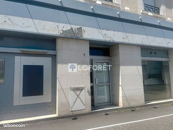 Bureaux 120 m² THOUARS