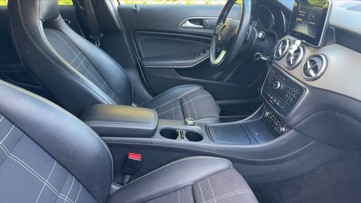 Mercedes Classe GLA 180 CDi 109 7G-DCT - Sensation – 2016 – 152947 km – Diesel – Boîte Automatique — photo 26