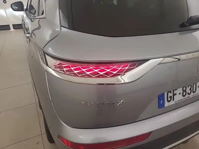 Ds Ds 7 ds7 crossback hybride e-tense 300 eat8 4x4 — photo 39