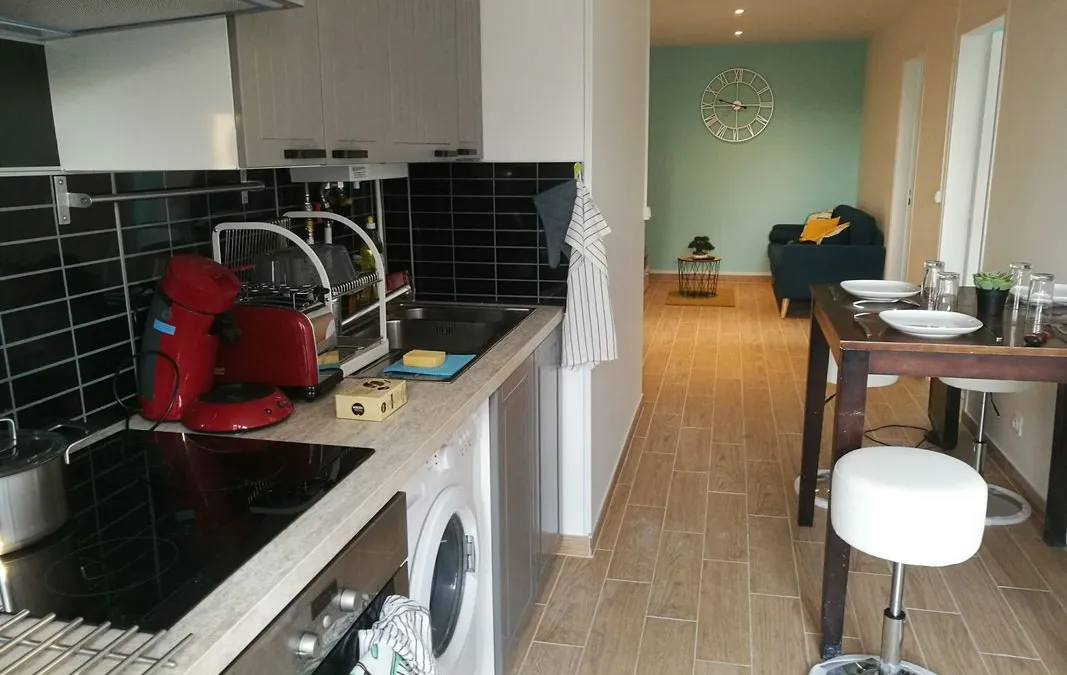 Photo 1