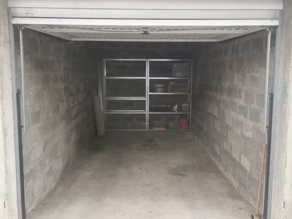 Garage plain-pied 15m2 quartier Cusset