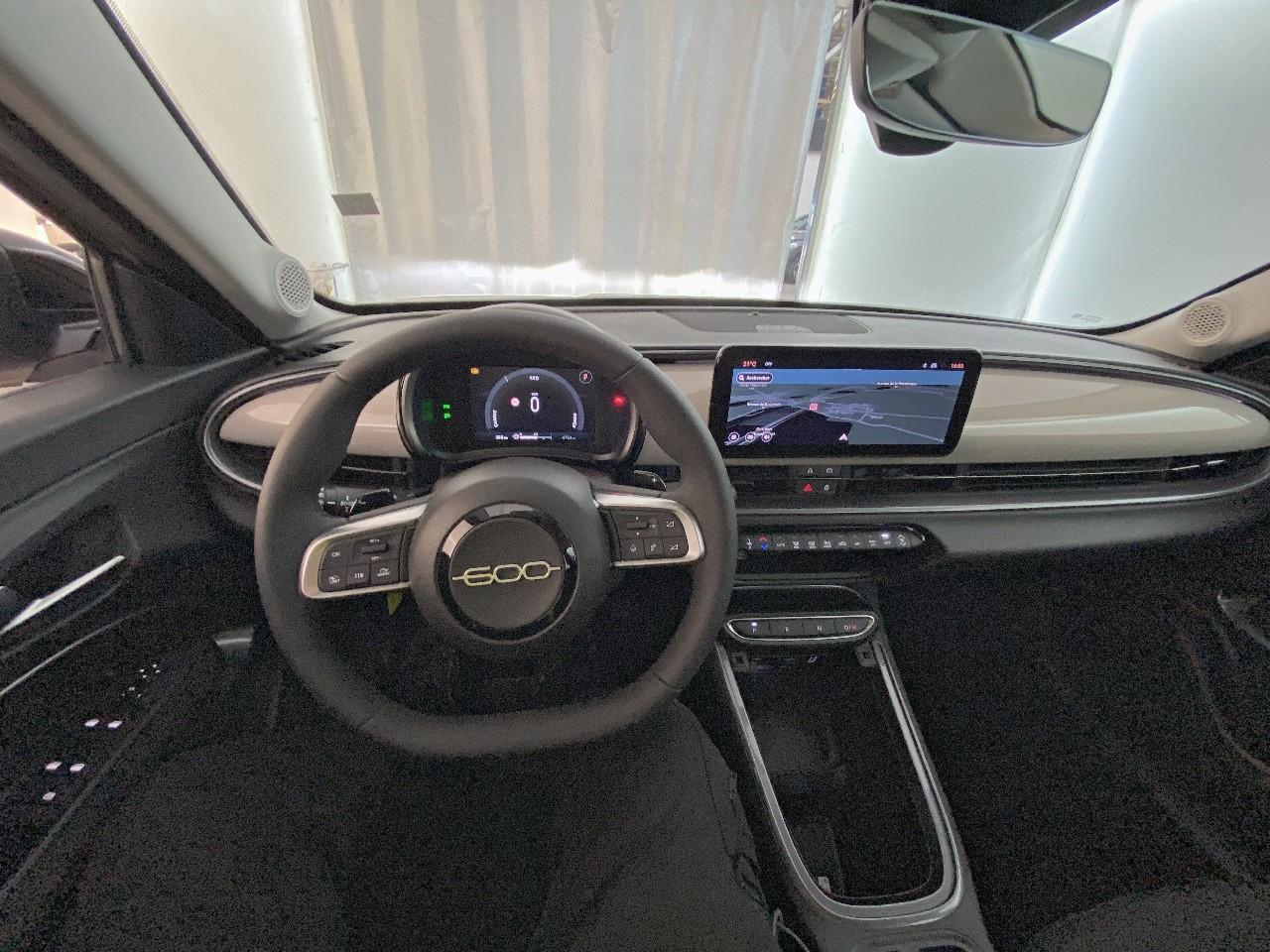 Fiat 600 t-gen 3 1.2 hybrid 145ch edct6 pop — photo 12