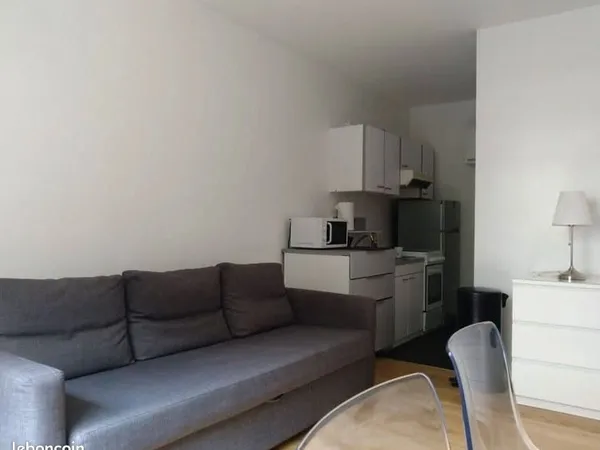 Bel Studio 20 m² avec balcon - Neuilly-sur-Seine