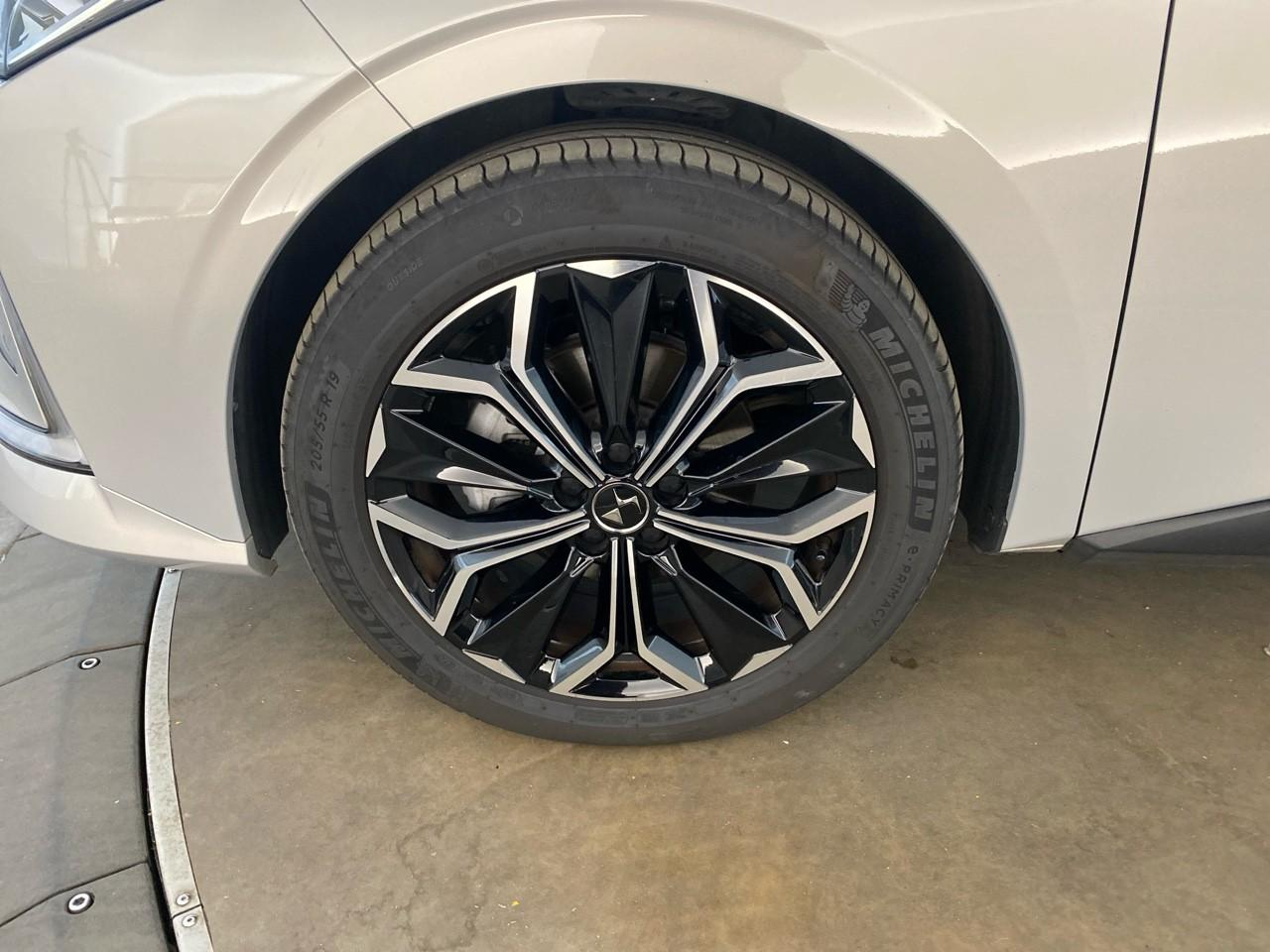 Ds Ds 4 hybride 136 e-dct6 etoile - alcantara — photo 11