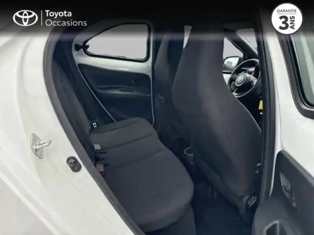 Toyota Aygo x 1.0 vvt-i 72ch dynamic my24 — photo 7
