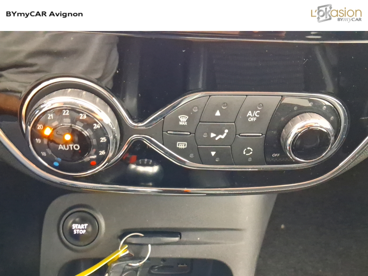 Renault Captur dCi 90 Energy eco² — photo 28