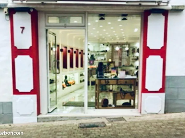 Local commercial emplacement idéal