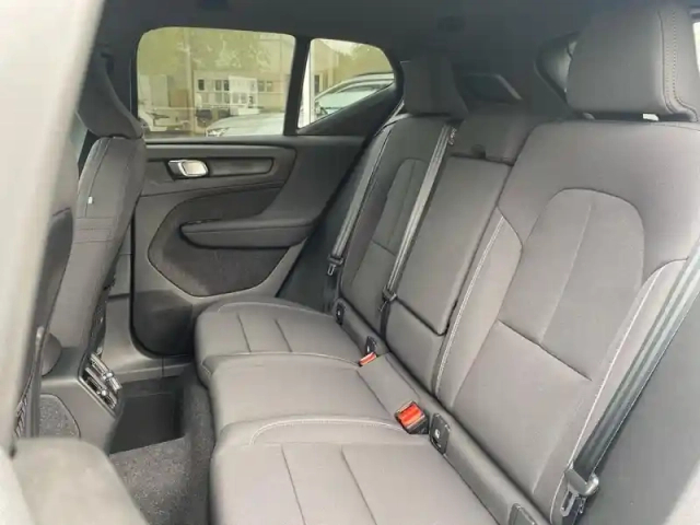 Volvo Xc40 recharge 238ch essential — photo 10