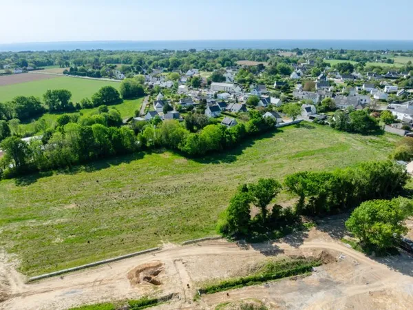 Terrain en lotissement 233 m²