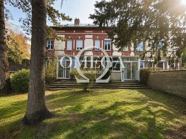 Immeuble 185 m²