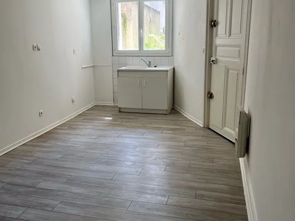 Appartement 2 pièces 35 m2 RDC