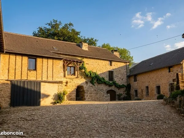 Magnifique corps de ferme renové