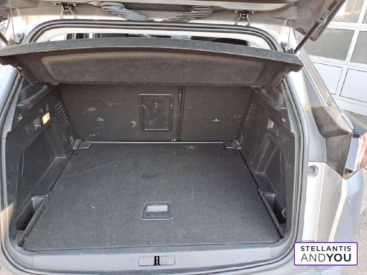 Peugeot 3008 puretech 130ch s&s bvm6 style — photo 4