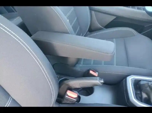 Dacia Sandero 1.0 eco-g 100ch confort -22 — photo 6