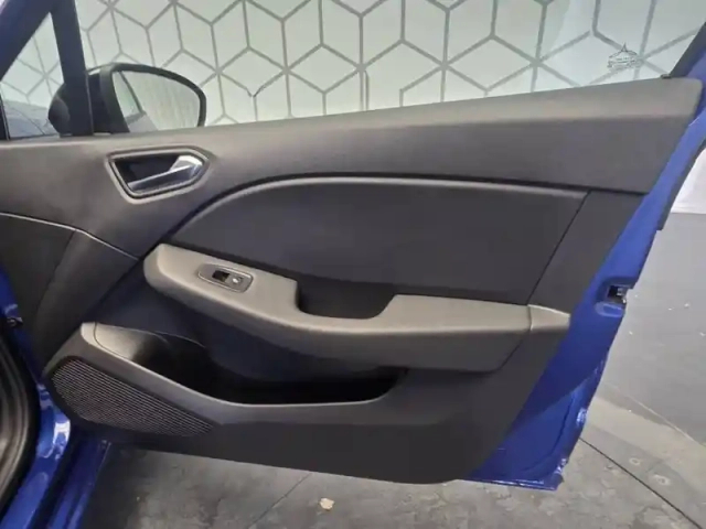 Renault Captur tce 90 - 21 — photo 161