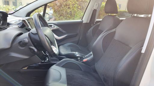 Peugeot 2008 1.2 PureTech 110 EAT6 - Crossway – 2019 – 34165 km – Essence – Boîte Automatique — photo 11