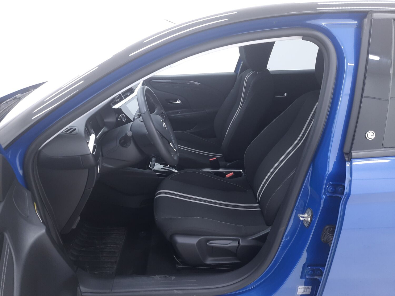 Opel Corsa — photo 10