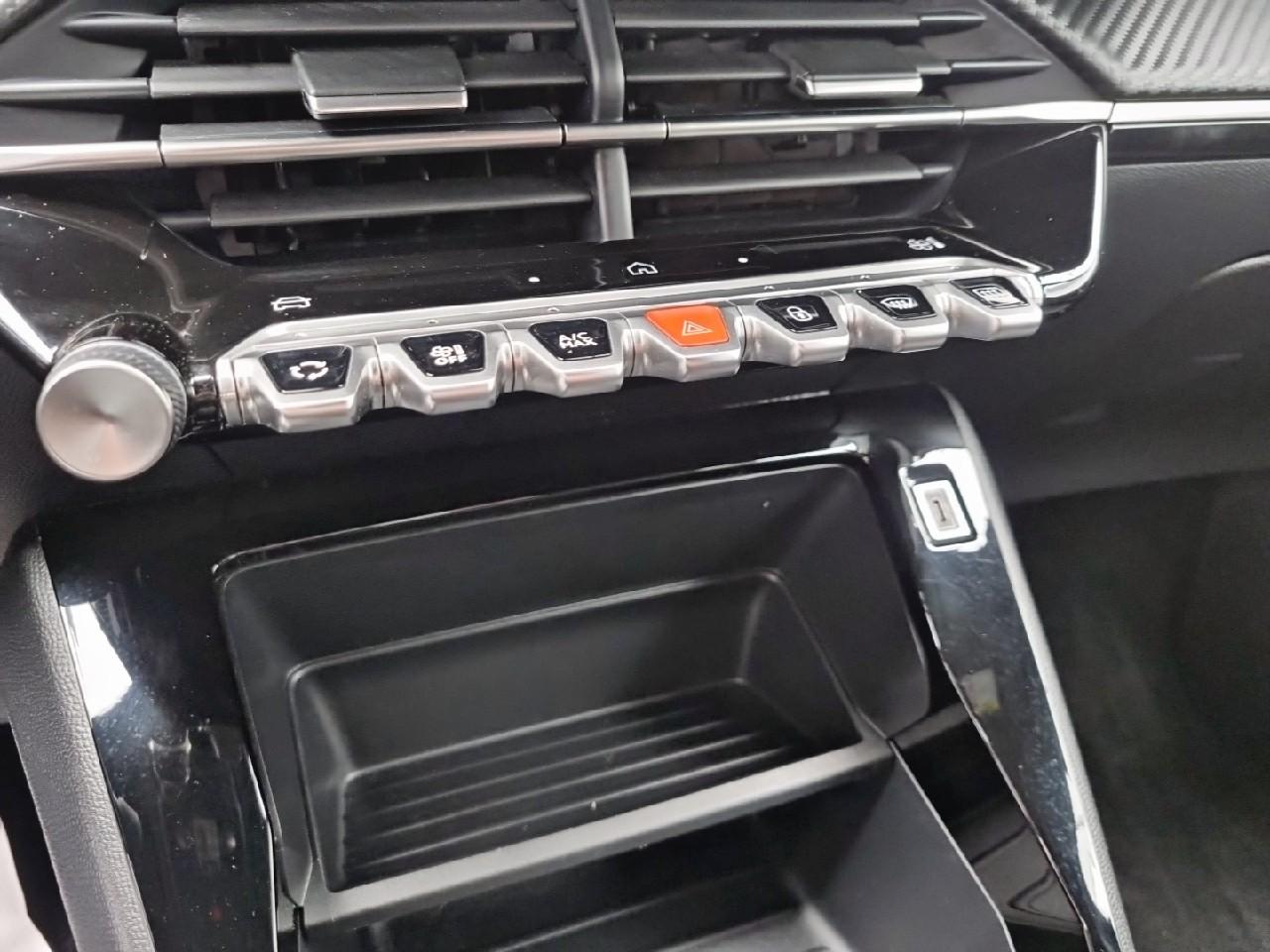 Peugeot 2008 100 s&s bvm6 style — photo 25