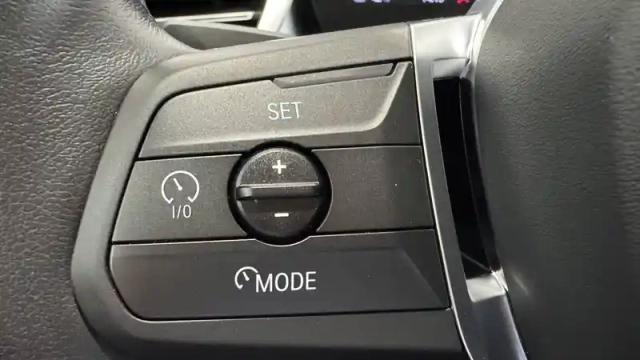 Bmw X1 i xdrive30 — photo 29