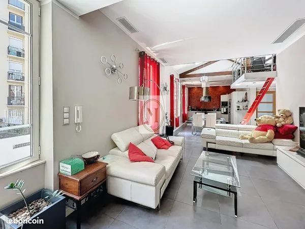 Apt 3 pièces 106 M² - au calme entièrement climatisé