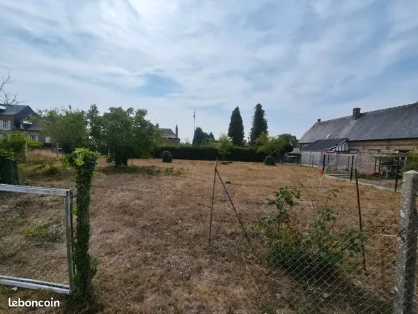 Terrain constructible a vendre