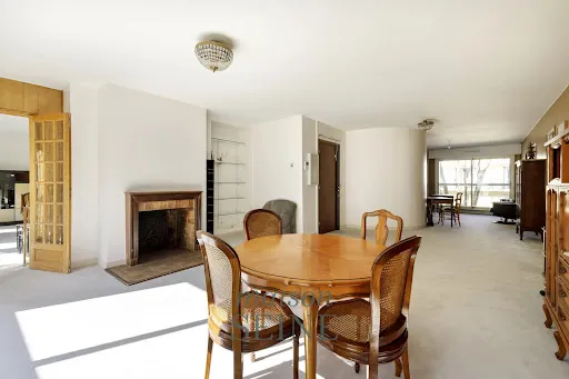 Appartement 8 pièces 210 m²