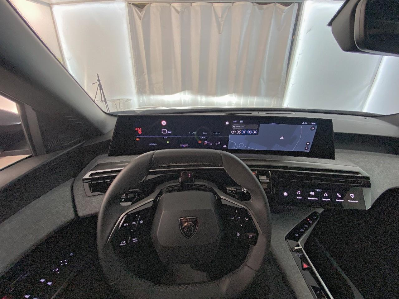 Peugeot 5008 hybrid 145 ch e-dcs6 allure — photo 12